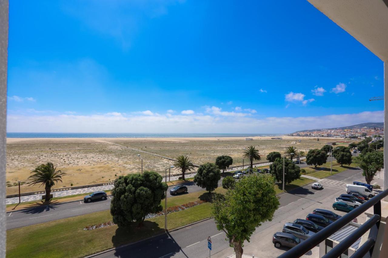Brasil Avenue By Rent4All Figueira da Foz Exterior photo